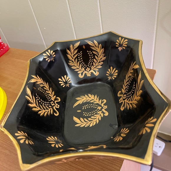 Vintage Andrea By Sadek Black Rectangular Bowl Raised Gold Design Scalloped Rim - Picture 4 of 7